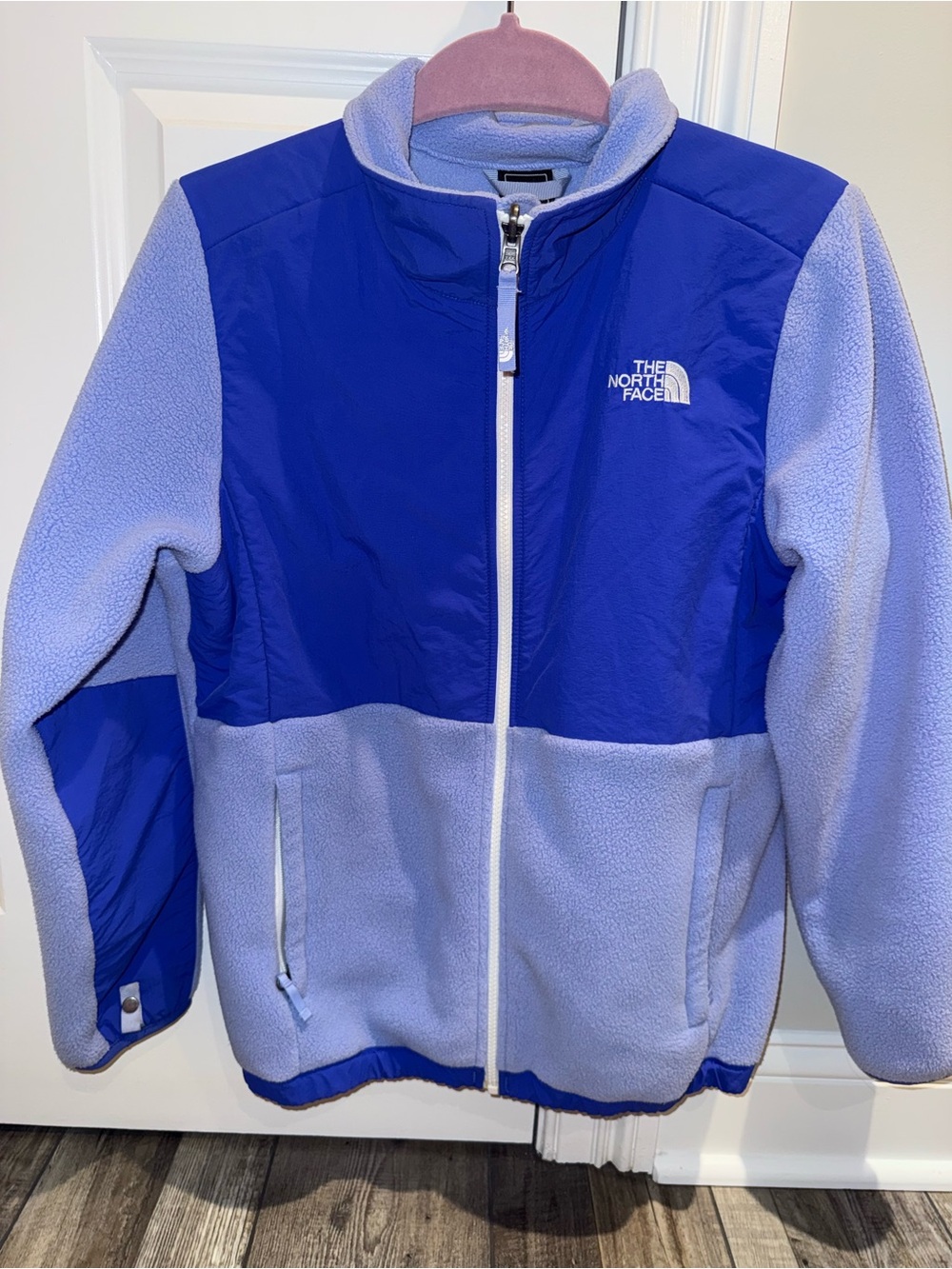 North Face Fleece youth XL (Women’s Medium) Pre-Owned